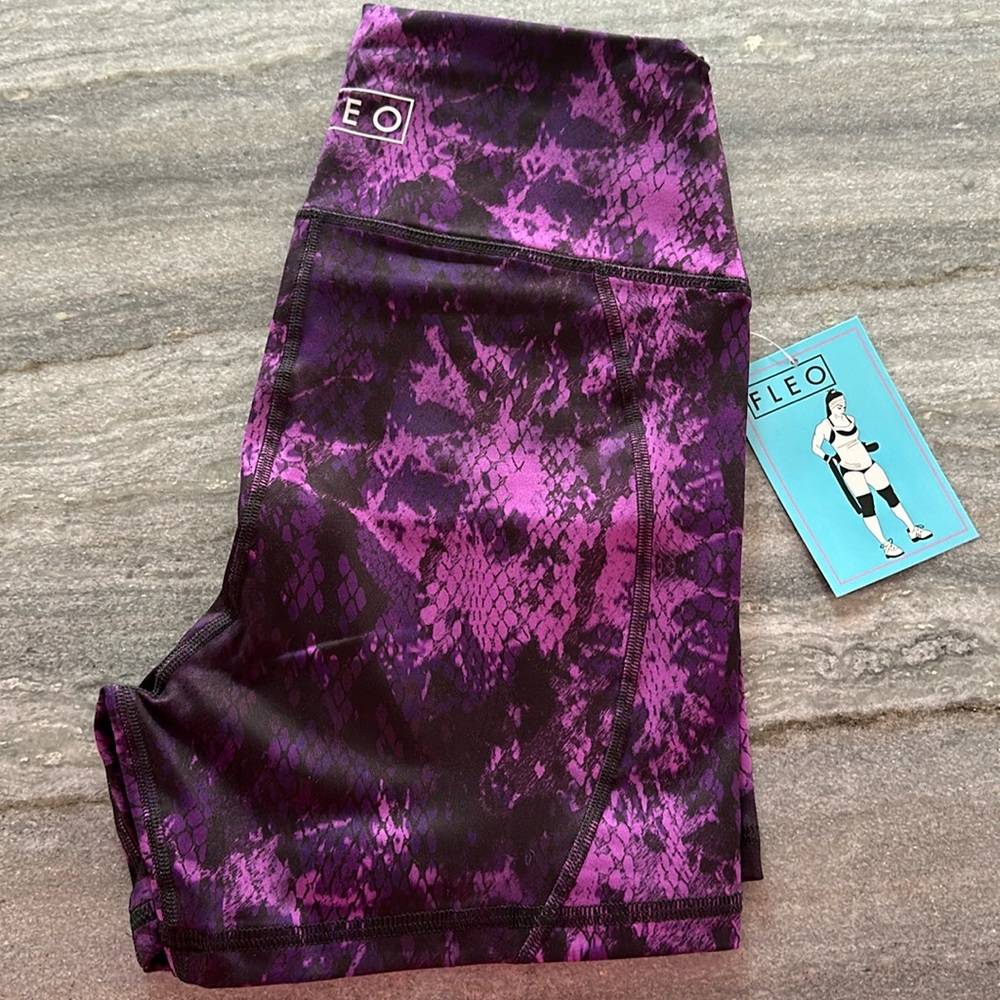 NWT Fleo True High Contour